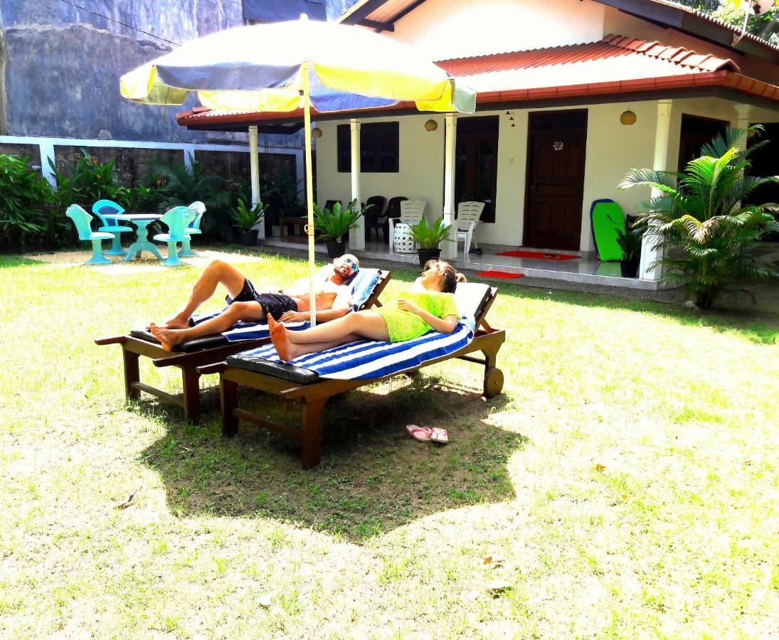Mango Villa Хикадува Екстериор снимка