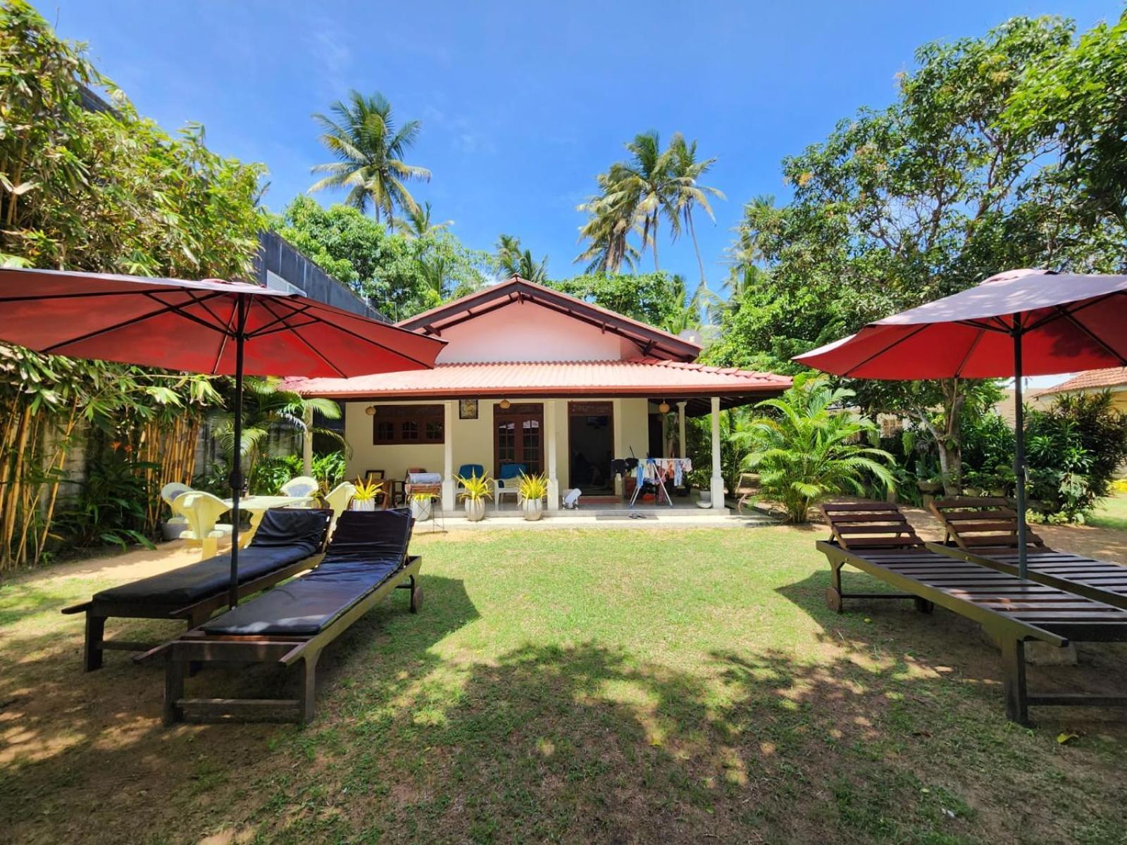 Mango Villa Хикадува Екстериор снимка