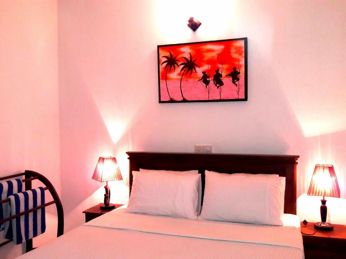 Mango Villa Хикадува Екстериор снимка
