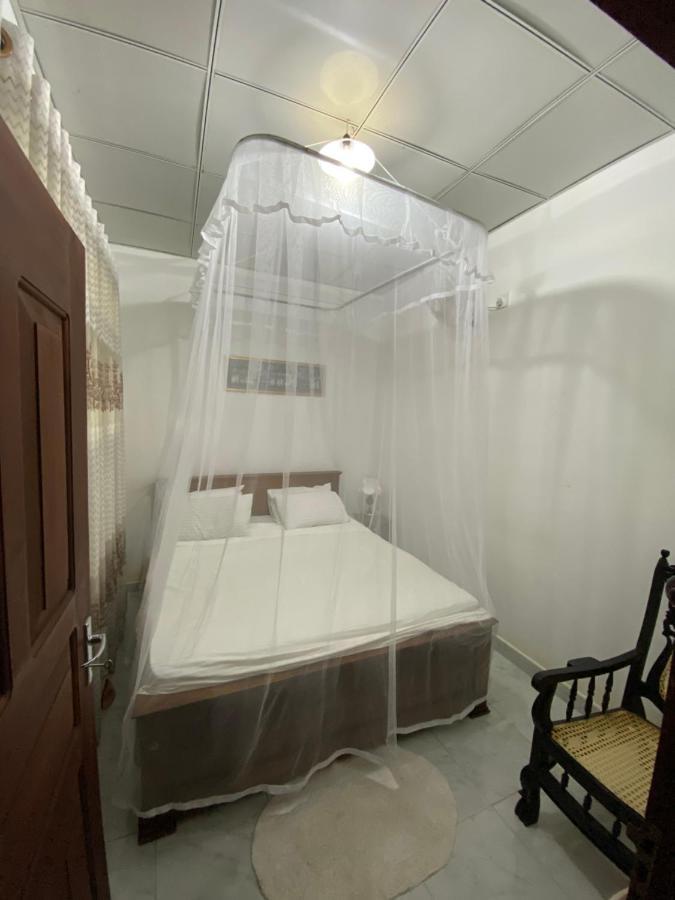 Mango Villa Хикадува Екстериор снимка
