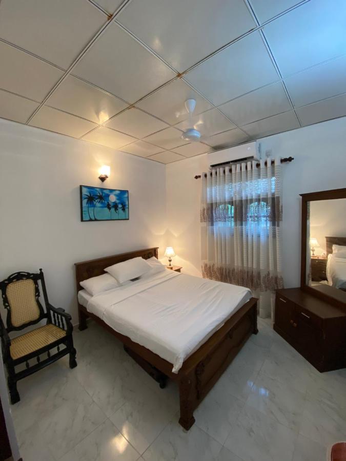 Mango Villa Хикадува Екстериор снимка